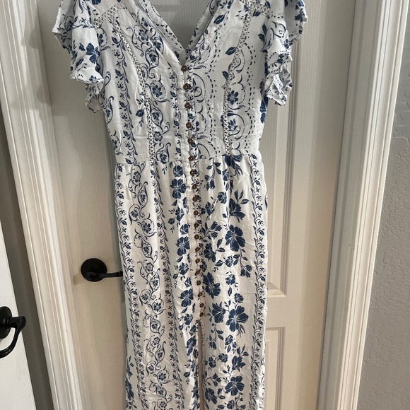 American R Dress - Picture 2 of 3